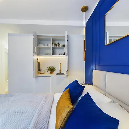 Апартаменты Unique For 2 People Wilanowska In By Renters