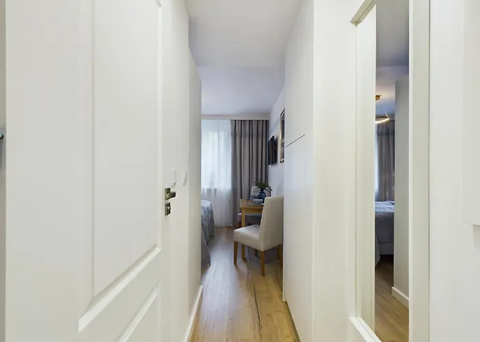 شقة Unique For 2 People Wilanowska In By Renters وارسو