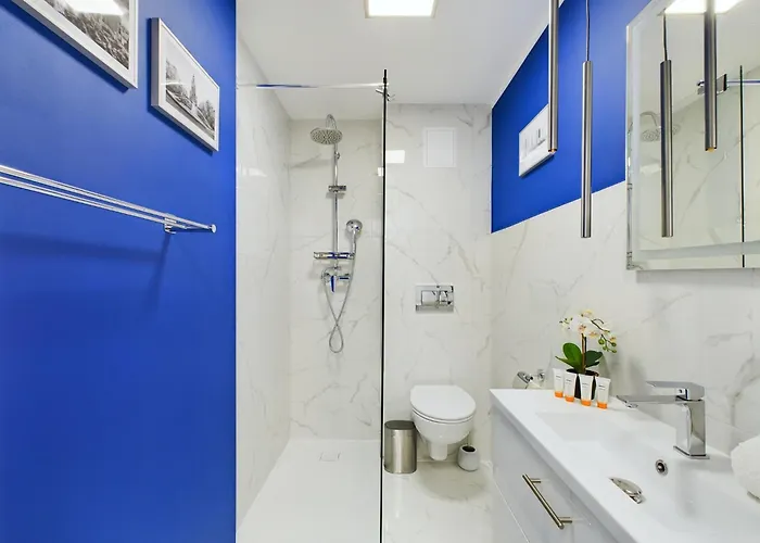 Unique For 2 People Wilanowska In By Renters شقة وارسو